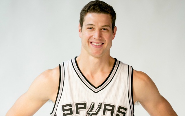 Sacramento Kings trying to buy out Jimmer Fredette's contract